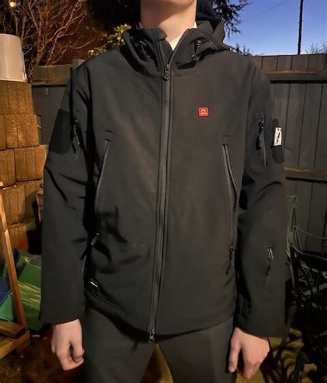 It offers a total of five carbonfibre heating elements across the back. . Dewbu heated jacket review